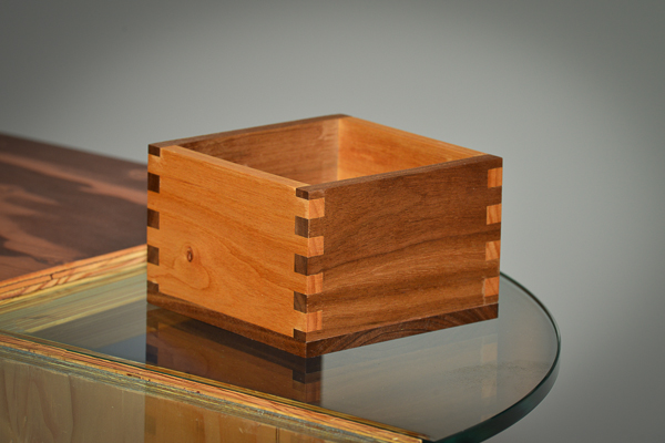 Hardwood alder box